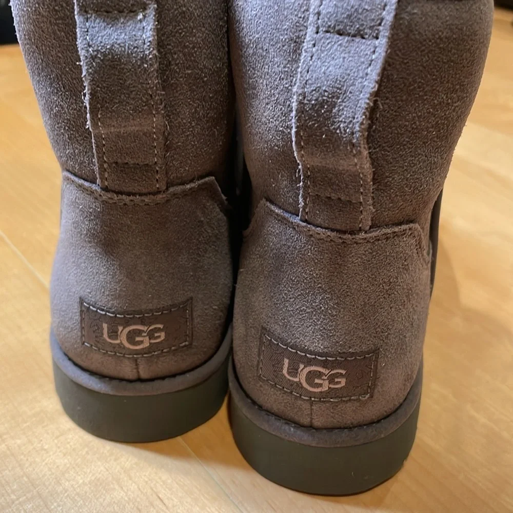 UGG Cory II Classic Suede Boot women’s size 8.5 NWOT